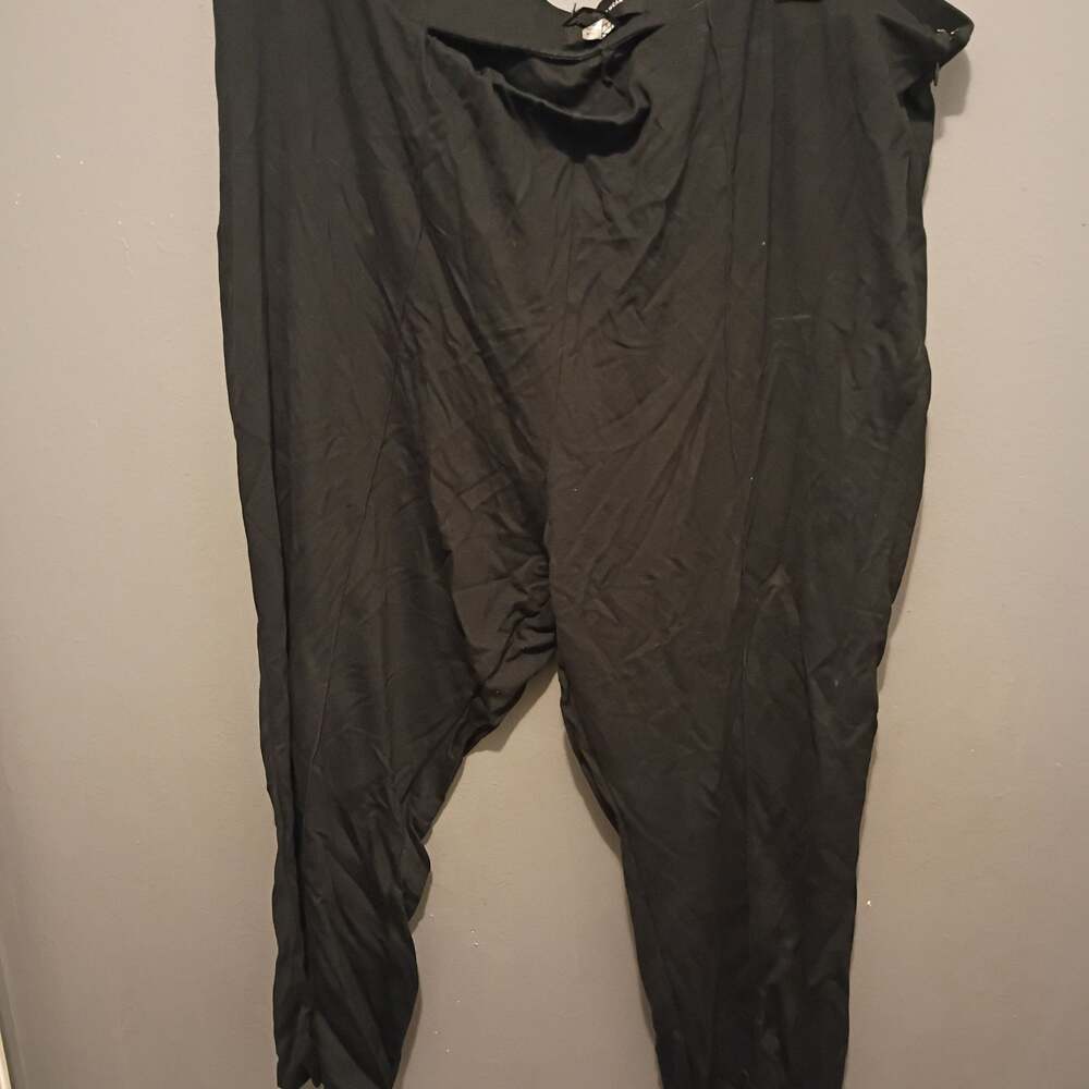 Who What Wear Women's Mid-Rise Tapered Ankle Jogger Pants - Black